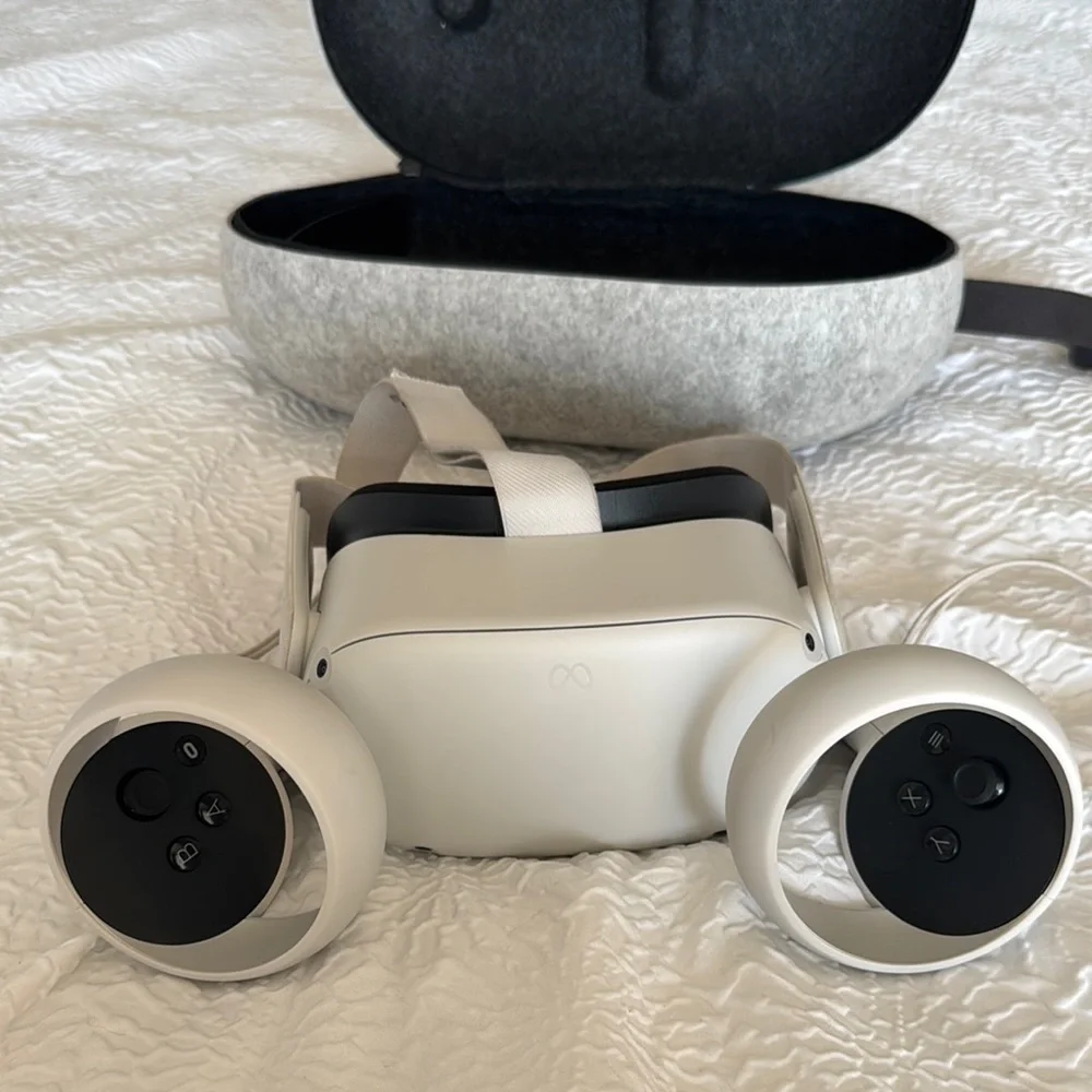 Advanced White VR Headset with Carrying Case